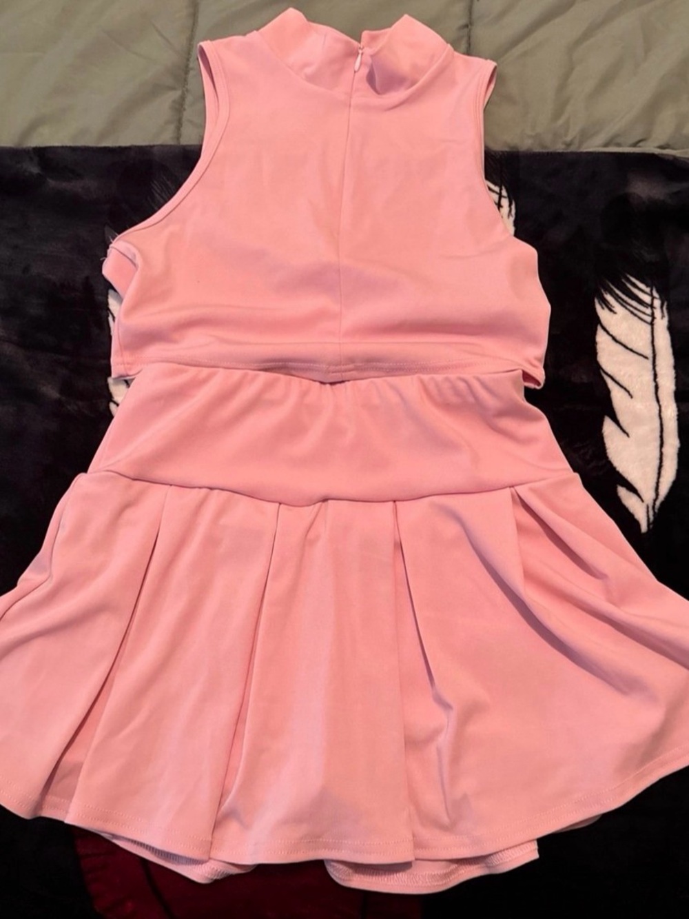 SHEIN Pink Sleeveless Pleated crop top tennis set
